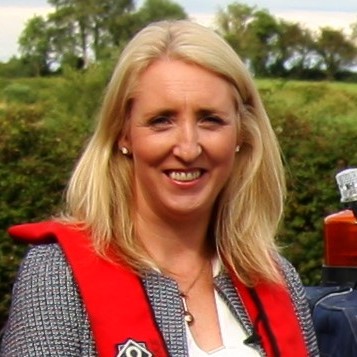 Sharon profile pic2